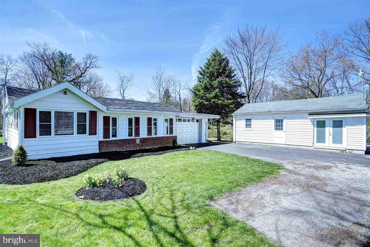 95 Country Club Road Abbottstown, PA 17301 - Photo 2 of 28 Gallery Image 2