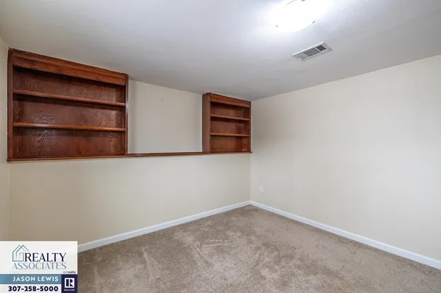 $325,000 | 1881 Shumway Avenue, Casper, WY 82601