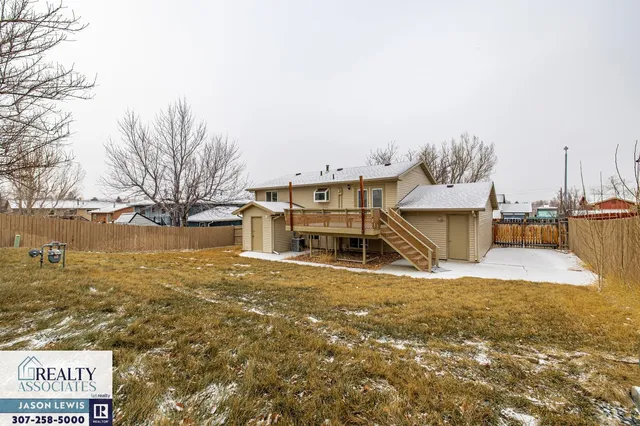 $325,000 | 1881 Shumway Avenue, Casper, WY 82601