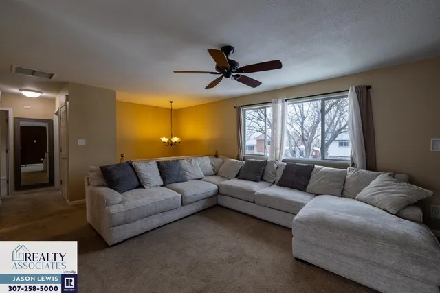 $325,000 | 1881 Shumway Avenue, Casper, WY 82601