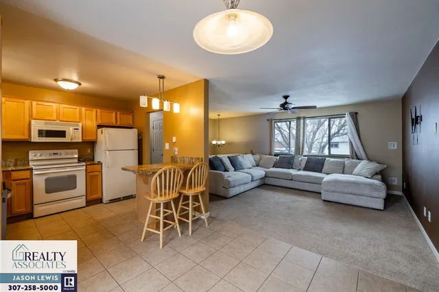 $325,000 | 1881 Shumway Avenue, Casper, WY 82601