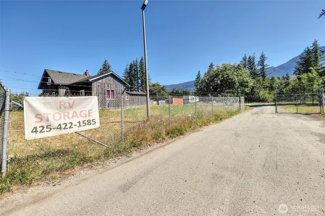 a view of a house with a park