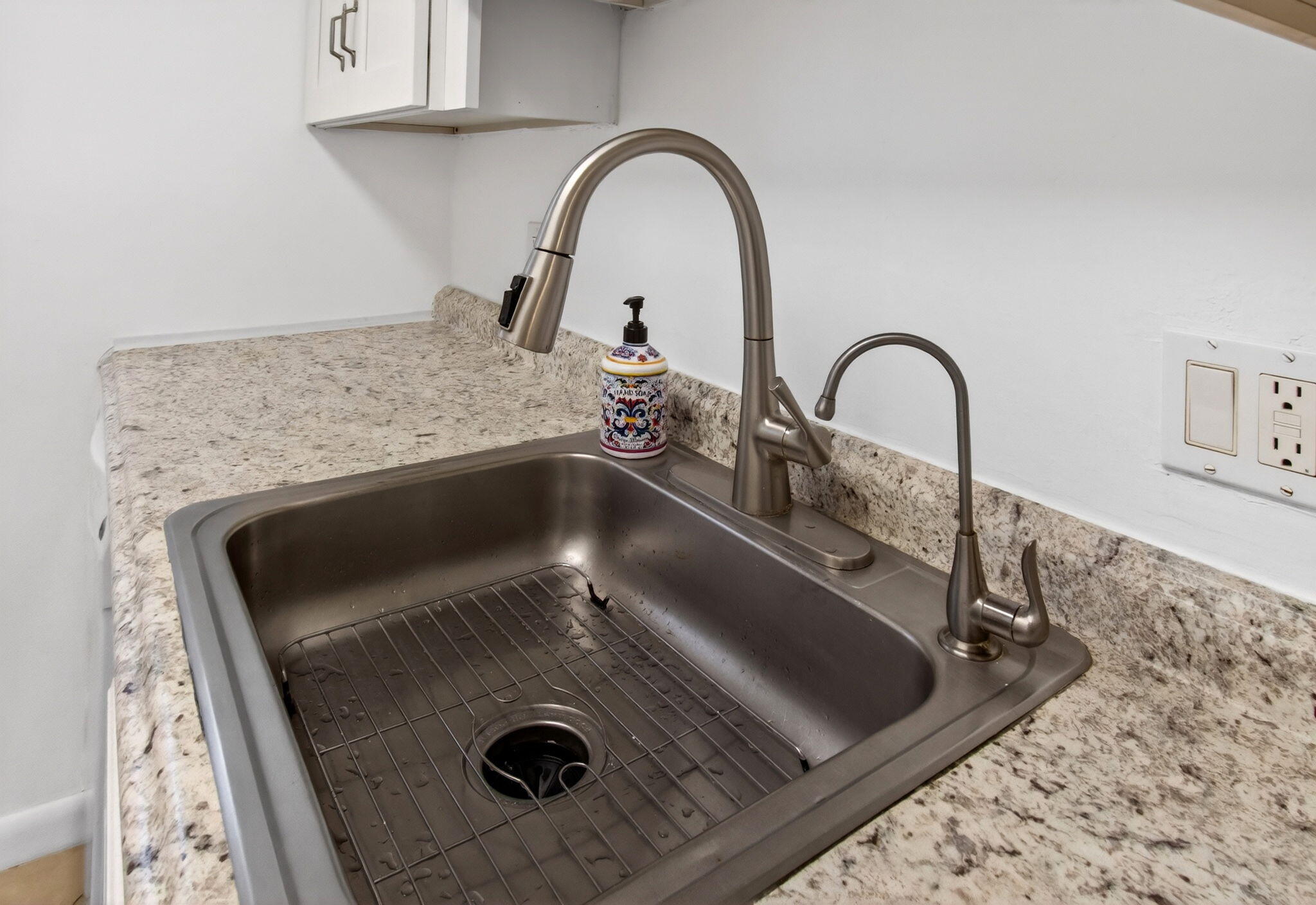 600 Southwest 2nd Avenue, Unit 240 Boca Raton, FL 33432 - Photo 6 of 54 Filtered Water Faucet