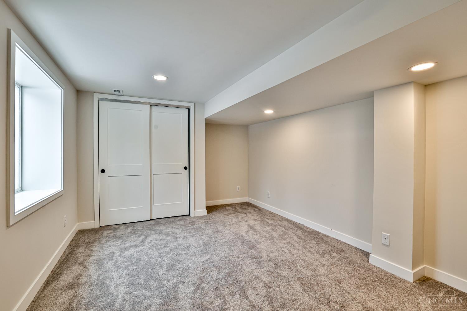 8765 Weller Road Cincinnati, OH 45249 - Photo 31 of 63