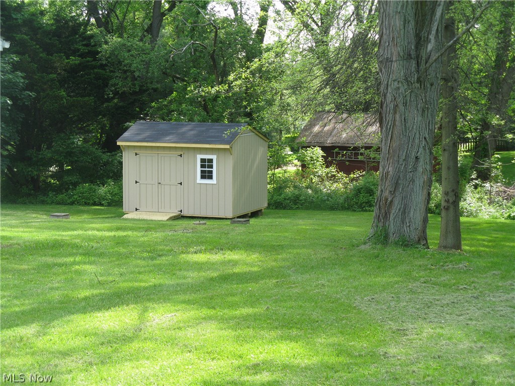 3925 Cox Road Barberton, OH 44203 - Photo 3 of 15
