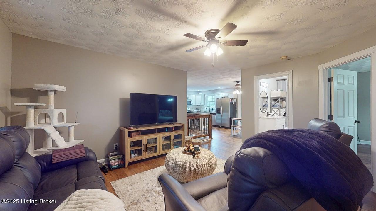 1489 Sunbeam Road Leitchfield, KY 42754 - Photo 7 of 50 1489-Sunbeam-Rd-05092025_191927