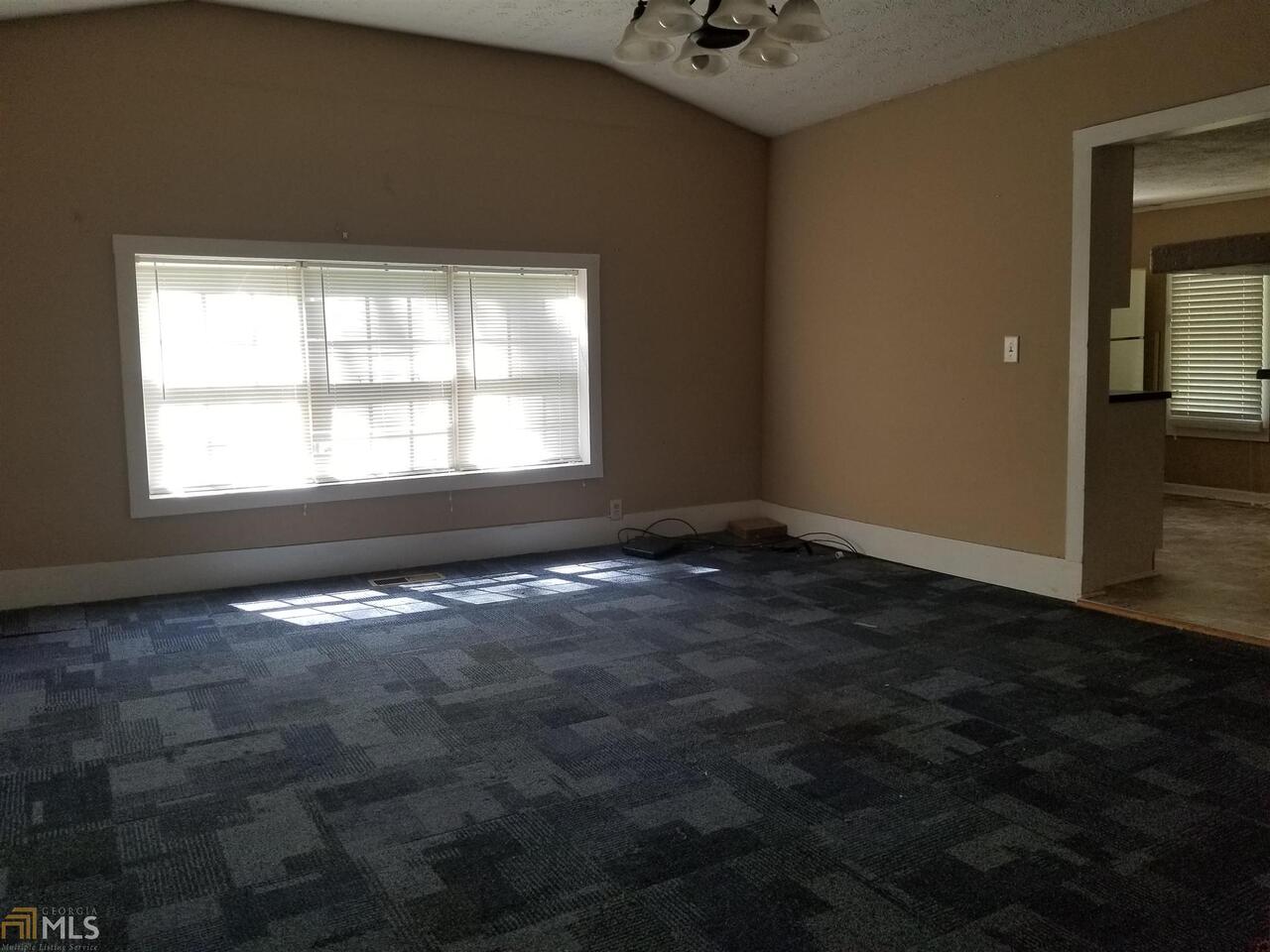 339 Mahaffey Street Jefferson, GA 30549 - Photo 5 of 7