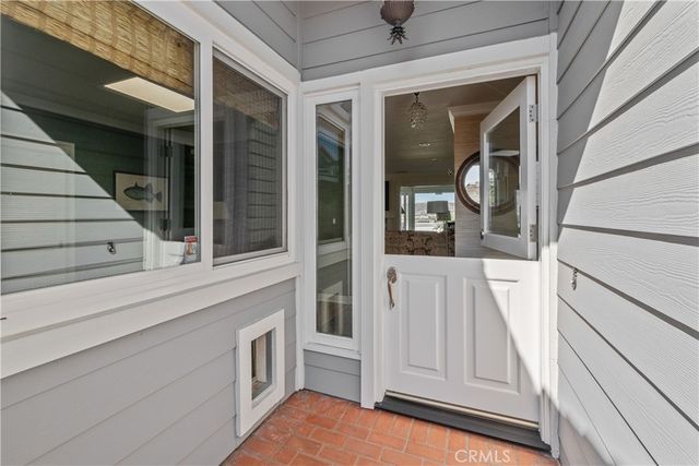 a view of front door and porch