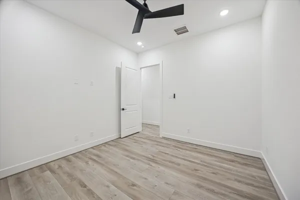 $2,500 | 6642 Lozier Street, Houston, TX 77021