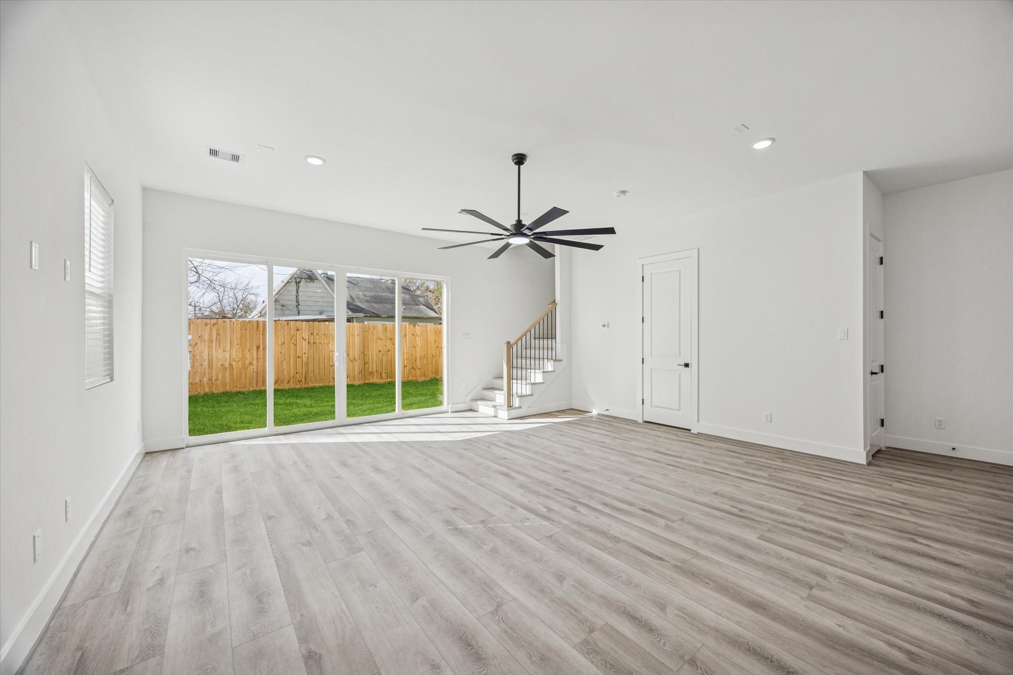 6642 Lozier Street Houston, TX 77021 - Photo 4 of 33