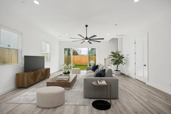 $2,500 | 6642 Lozier Street, Houston, TX 77021