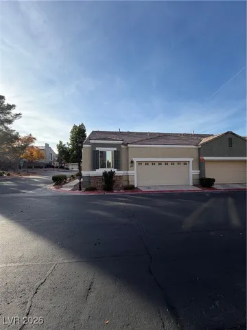$2,400 | 985 Prestwick Street, Las Vegas, NV 89145