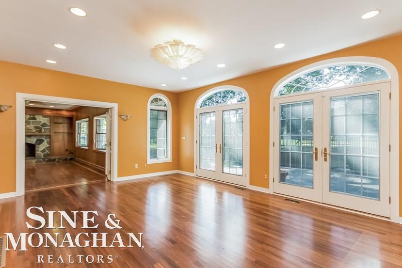 21 Hawthorne Road Grosse Pointe Shores, MI 48236 - Photo 23 of 80