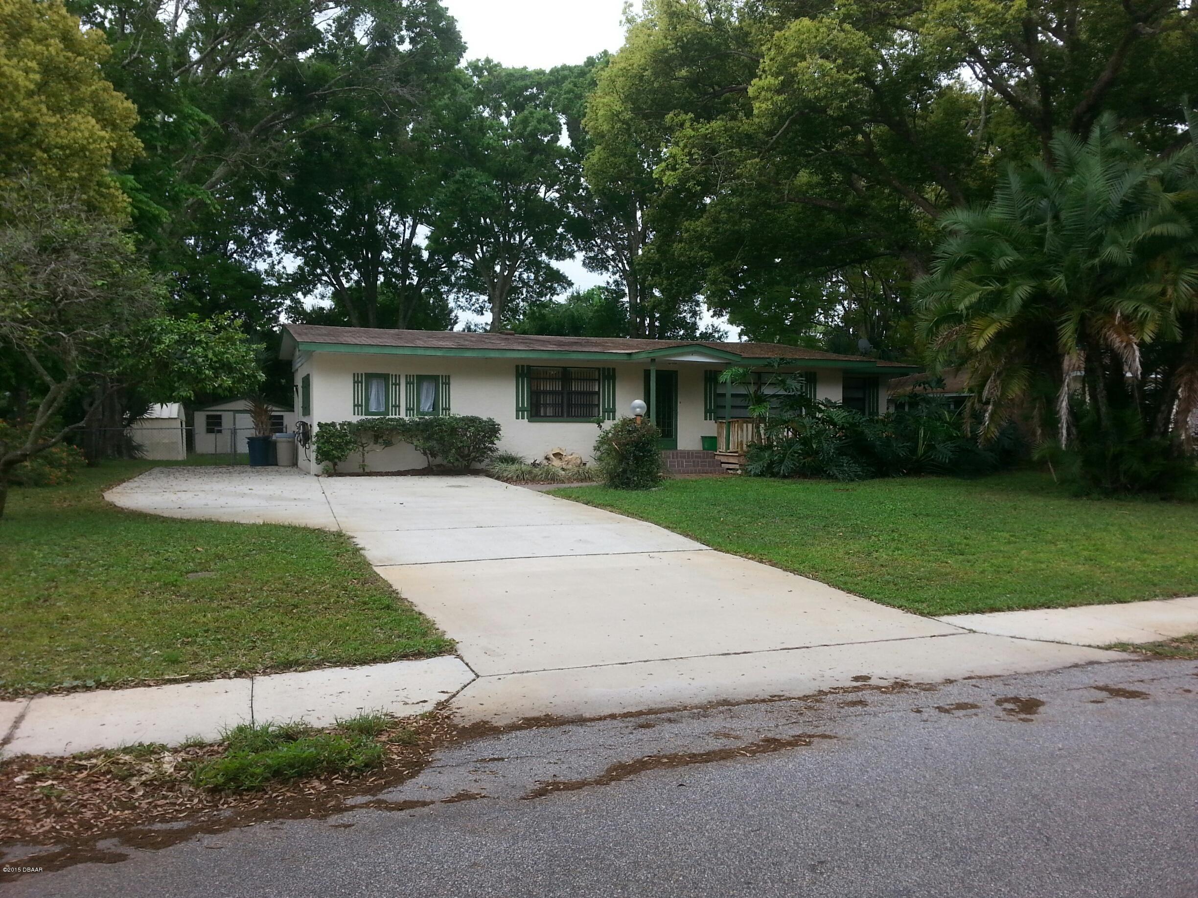 883 Valencia Road South Daytona, FL 32119 - Photo 1 of 13 20150326_124655_resized.jpg