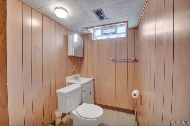 $264,900 | 219 Forest Hill Drive, Amherst, NY 14221