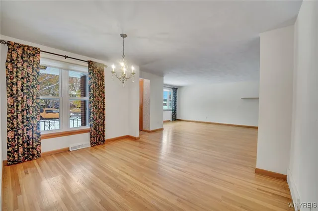 $264,900 | 219 Forest Hill Drive, Amherst, NY 14221