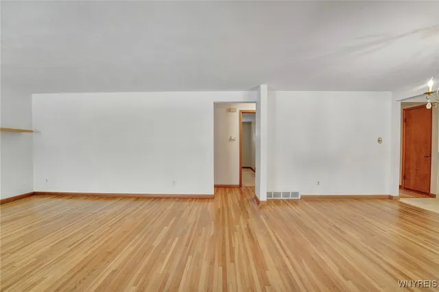 $264,900 | 219 Forest Hill Drive, Amherst, NY 14221