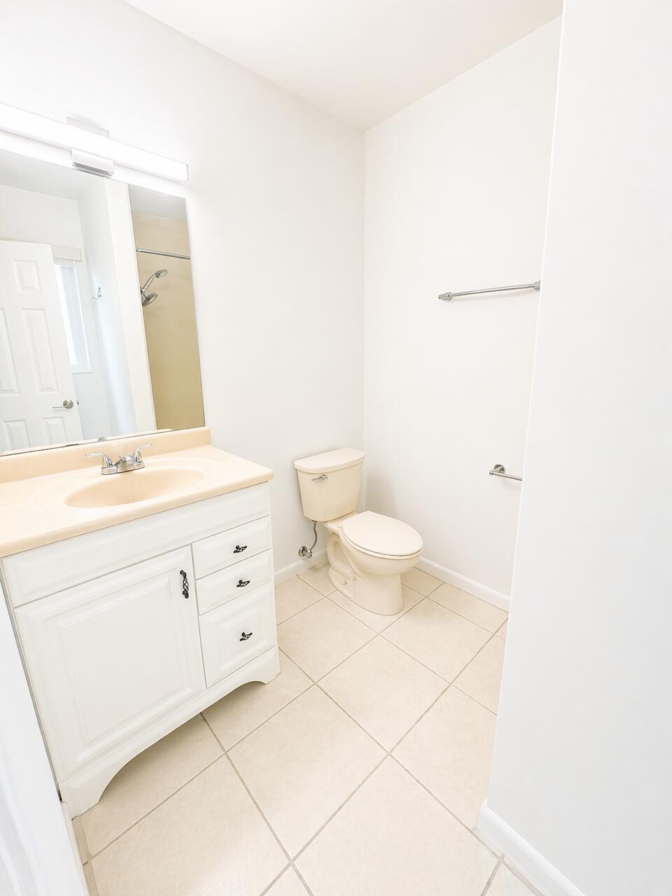 8889 Southeast Hobe Ridge Avenue Hobe Sound, FL 33455 - Photo 9 of 11 Bathroom 1