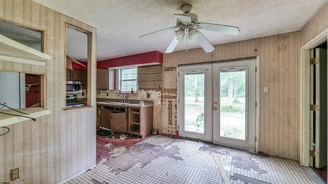 $249,900 | 430 Melon Avenue, Egg Harbor City, NJ 08215