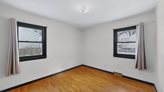 $279,900 | 204 Division Street Northeast, Chatfield, MN 55923