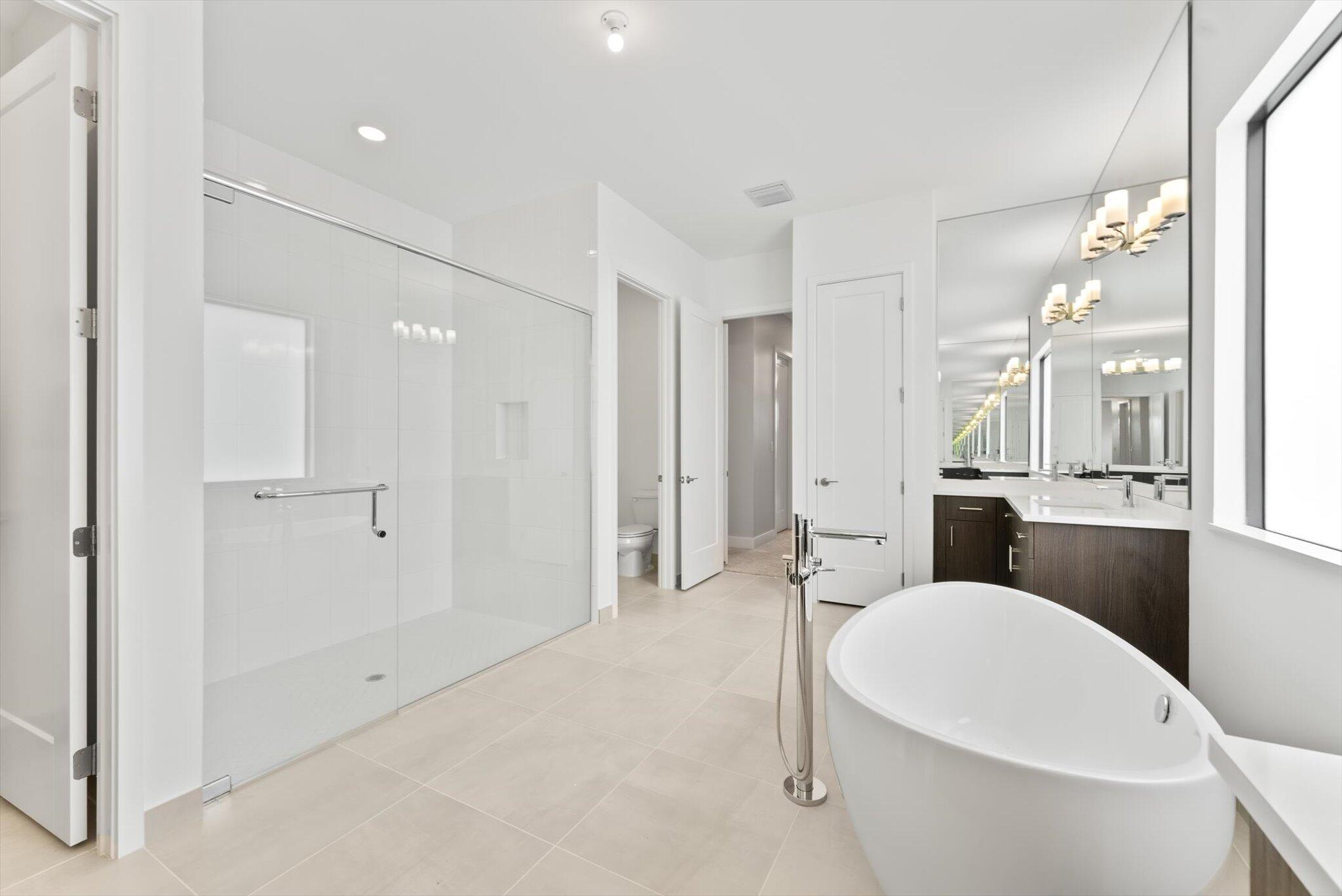 20107 Pacific Dunes Drive Boca Raton, FL 33434 - Photo 28 of 85 Primary Bathroom