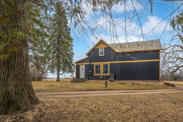 $225,000 | 599 10 1/2 Avenue, Clayton, WI 54004