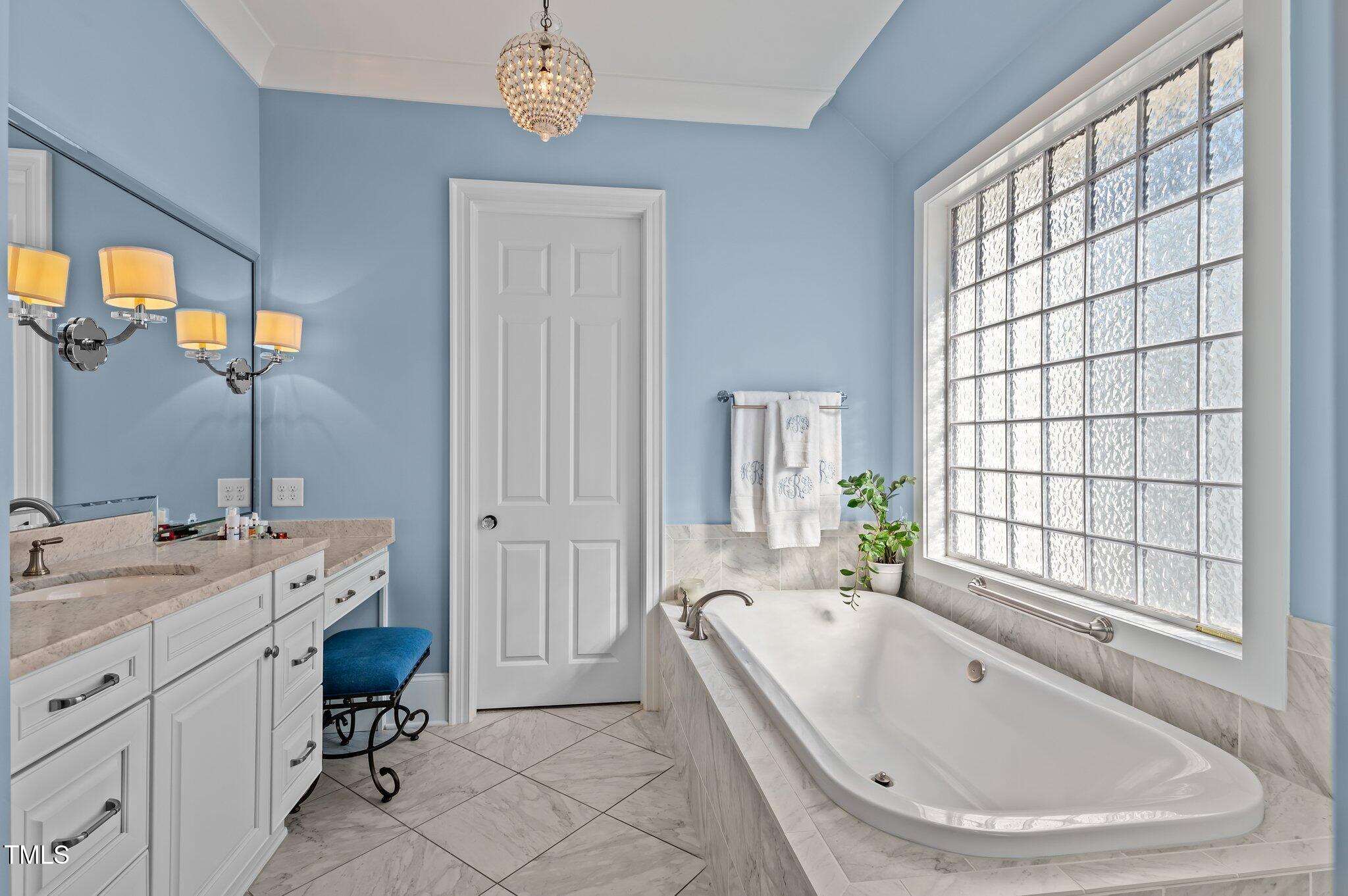809 Wayne Drive Raleigh, NC 27608 - Photo 31 of 52 36-web-or-mls-DSC_5818