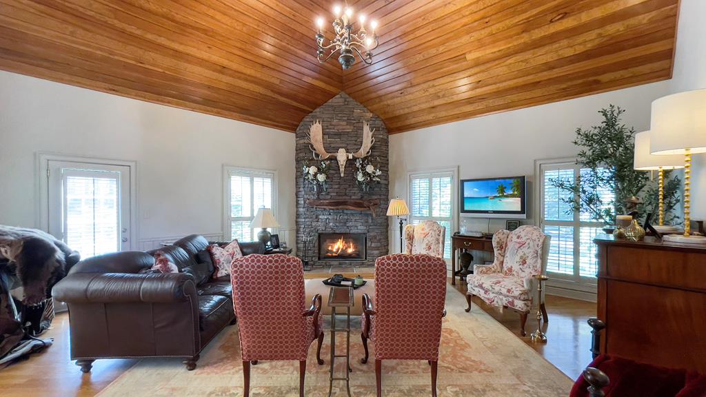 306 Parkwood Road Greenwood, SC 29646 - Photo 13 of 44