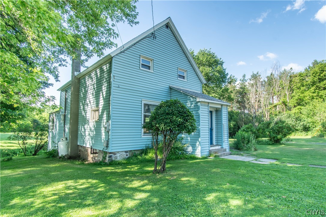 17597 Old Rices Road Watertown Town, NY 13601 - Photo 2 of 39
