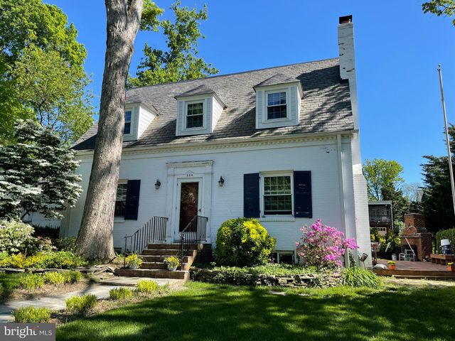 $1,488,500 | 204 MacArthur Road, Alexandria, VA 22305