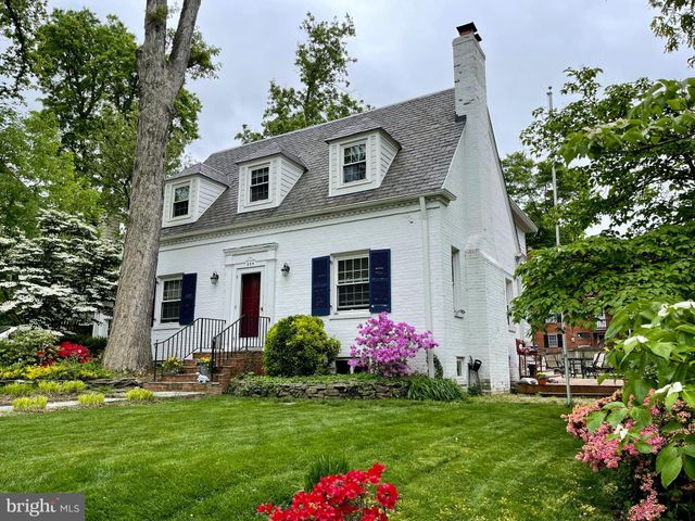 $1,488,500 | 204 MacArthur Road, Alexandria, VA 22305