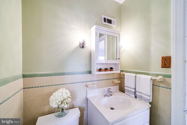 $1,488,500 | 204 MacArthur Road, Alexandria, VA 22305