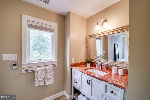 $1,488,500 | 204 MacArthur Road, Alexandria, VA 22305