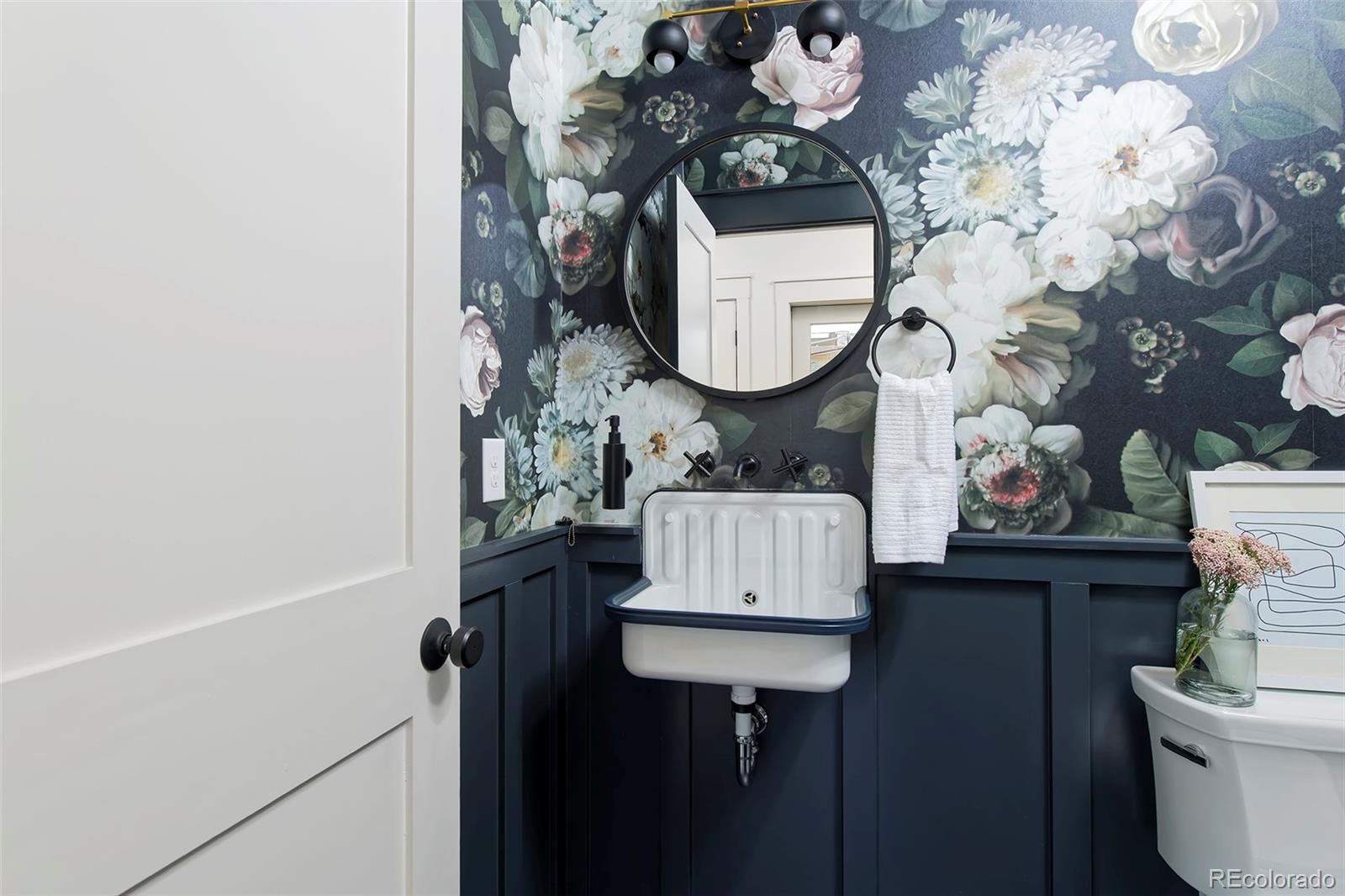 2976 Perry Street Denver, CO 80212 - Photo 10 of 40