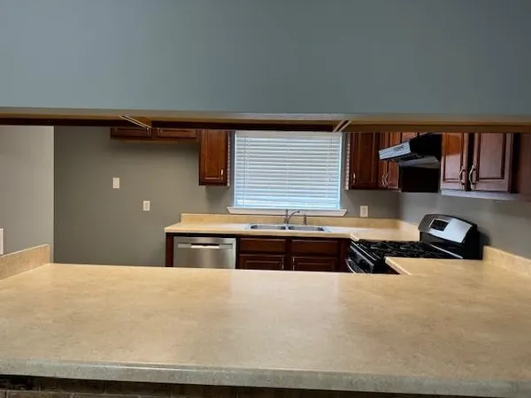 $2,000 | 3707 Saratoga Drive, Metairie, LA 70002