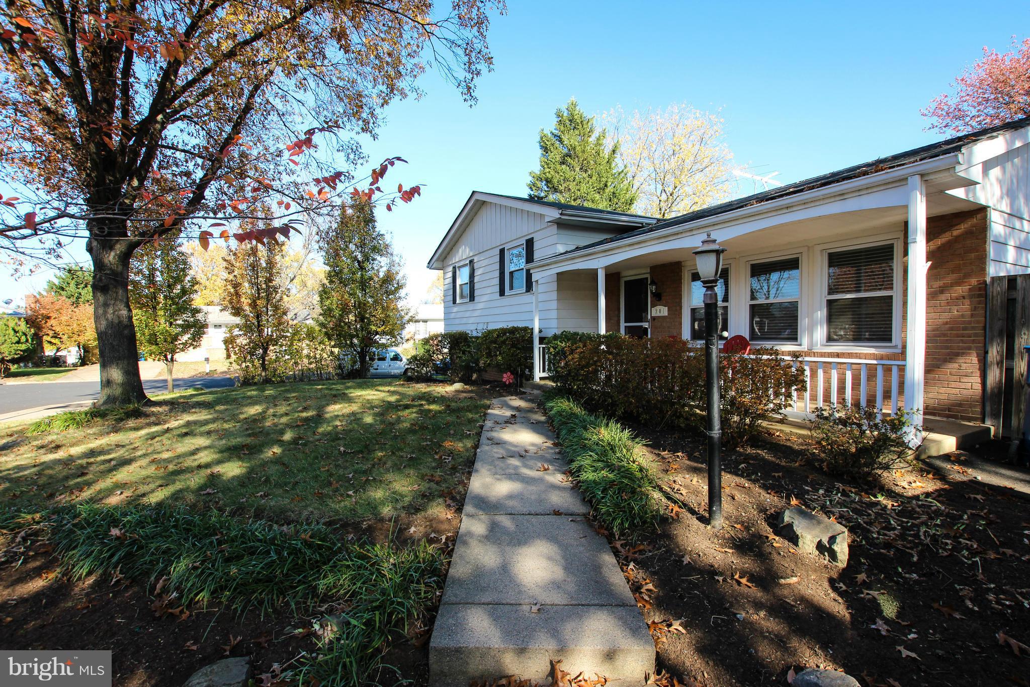 201 East Tazewell Road Sterling, VA 20164 - Photo 5 of 30 Exterior (Front)