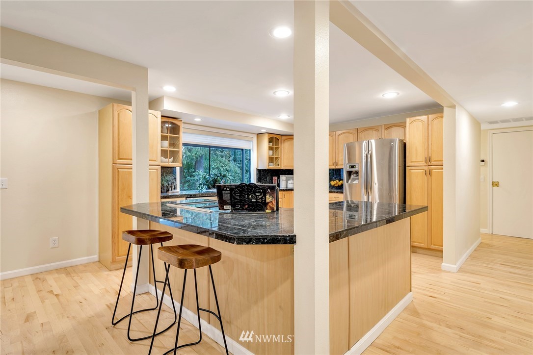 15230 Southeast 175th Place Renton, WA 98058 - Photo 11 of 35 Gallery Image 11