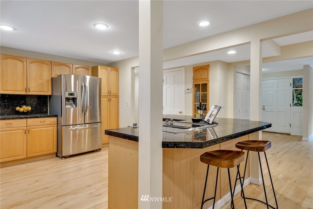 15230 Southeast 175th Place Renton, WA 98058 - Photo 12 of 35 Gallery Image 12