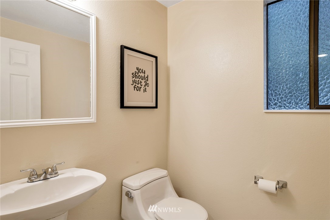 15230 Southeast 175th Place Renton, WA 98058 - Photo 19 of 35 Gallery Image 19