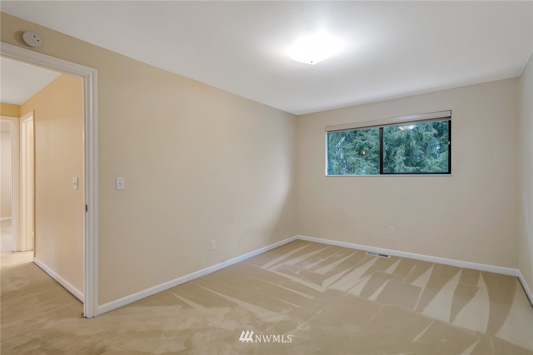 15230 Southeast 175th Place Renton, WA 98058 - Photo 26 of 35 Gallery Image 26