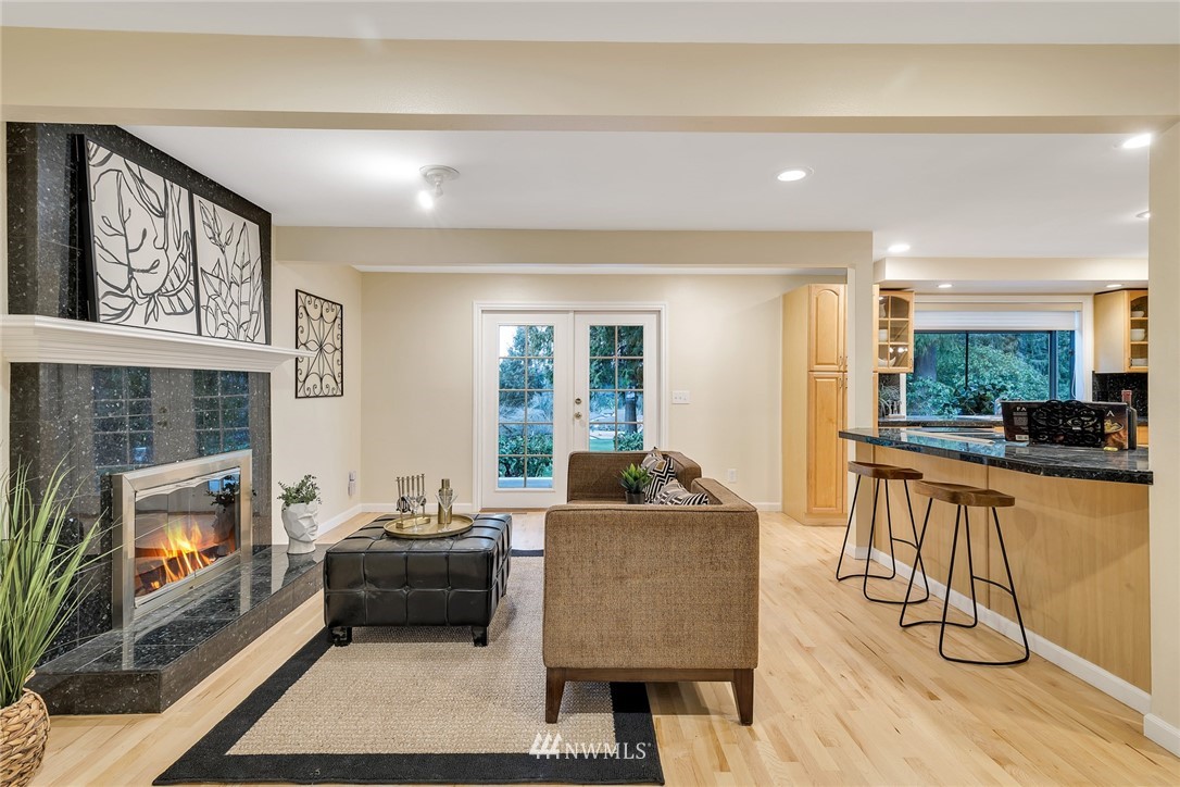 15230 Southeast 175th Place Renton, WA 98058 - Photo 5 of 35 Gallery Image 5