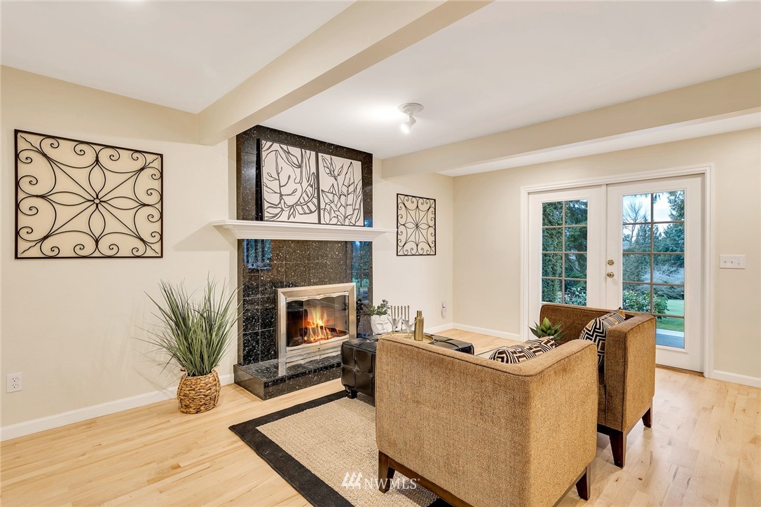 15230 Southeast 175th Place Renton, WA 98058 - Photo 6 of 35 Gallery Image 6