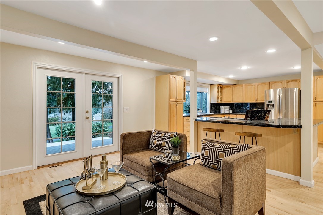 15230 Southeast 175th Place Renton, WA 98058 - Photo 7 of 35 Gallery Image 7