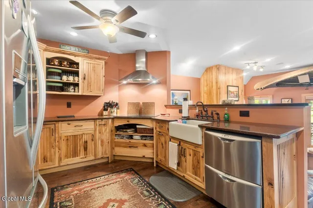 $995,000 | 16 Locust Lane, Unit 3, Hague, NY 12836