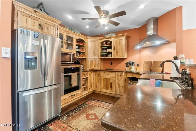 $995,000 | 16 Locust Lane, Unit 3, Hague, NY 12836