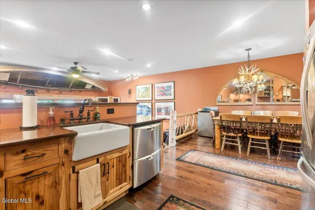 $995,000 | 16 Locust Lane, Unit 3, Hague, NY 12836