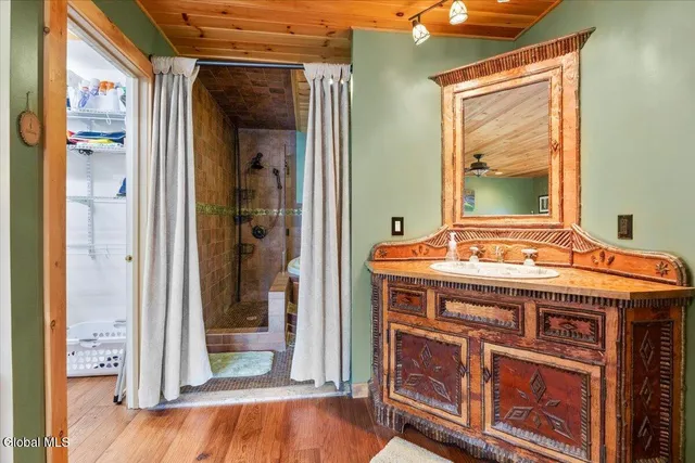 $899,900 | 16 Locust Lane, Unit 3, Hague, NY 12836