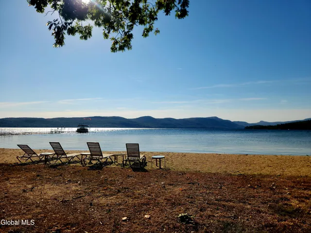 $899,900 | 16 Locust Lane, Unit 3, Hague, NY 12836