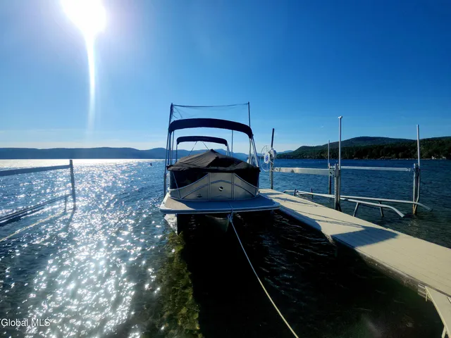 $995,000 | 16 Locust Lane, Unit 3, Hague, NY 12836