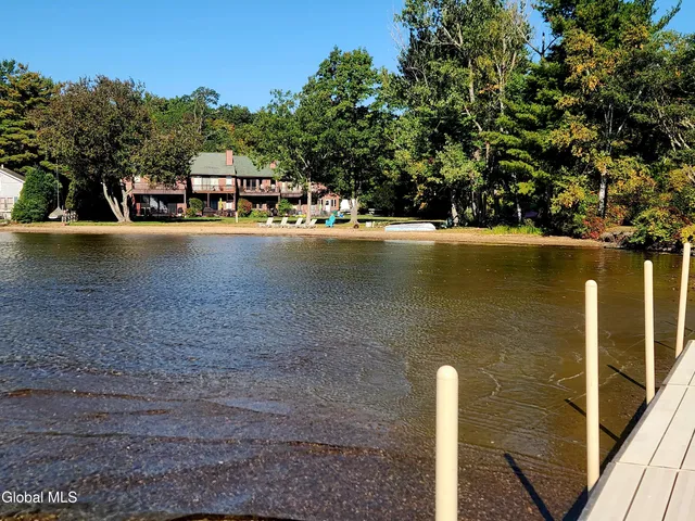 $995,000 | 16 Locust Lane, Unit 3, Hague, NY 12836